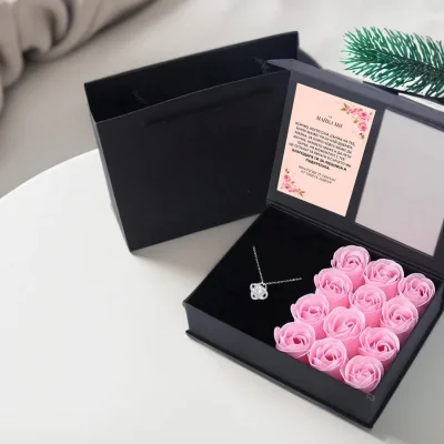 Колие с Подаръчна Кутия с Ароматизирани Рози и Послание LuxGlo®, kolie s poaruchna kutia s aromatizirani rozi i poslanie